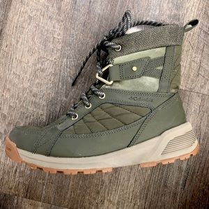 Columbia meadows shorty boot